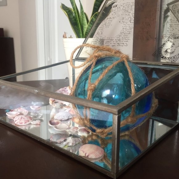 Crystal Box